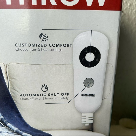 Berkshire Oversized 5 Setting Heated Throw Auto Shut Off 60"x70" Navy Plaid NIB - Picture 7 of 11